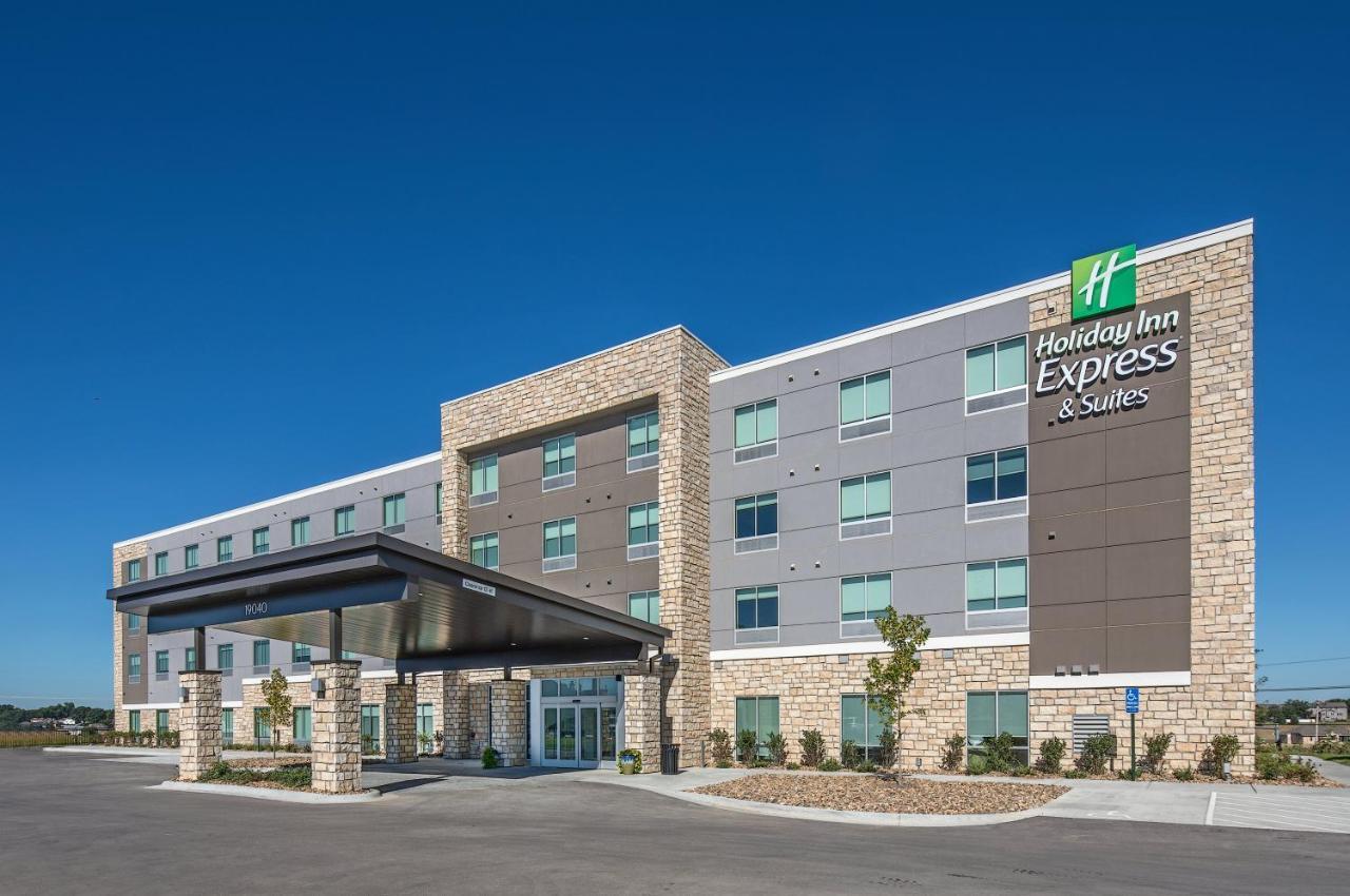 Holiday Inn Express & Suites - West Omaha - Elkhorn By Ihg Exterior photo
